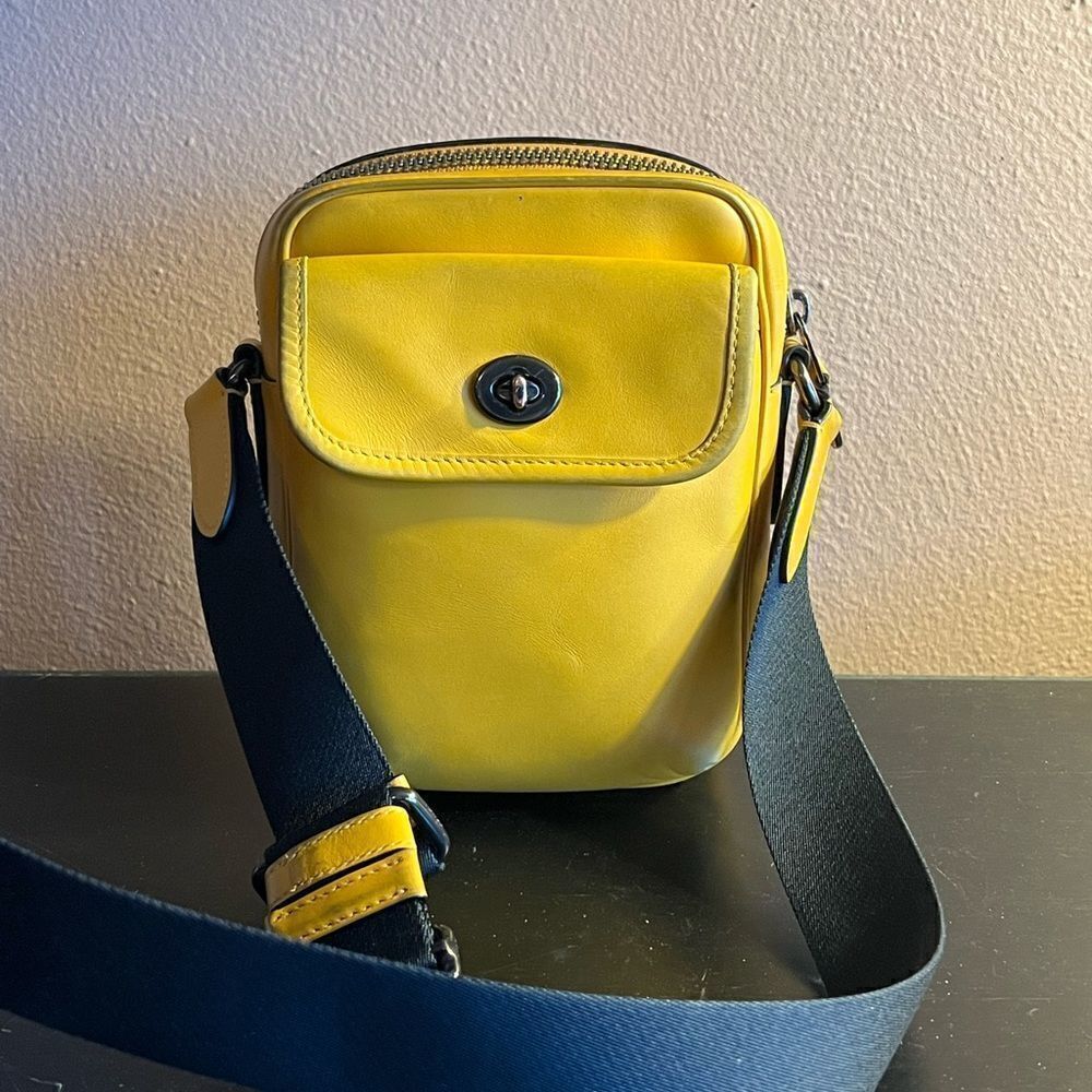 Coach heritage yellow crossbody bag